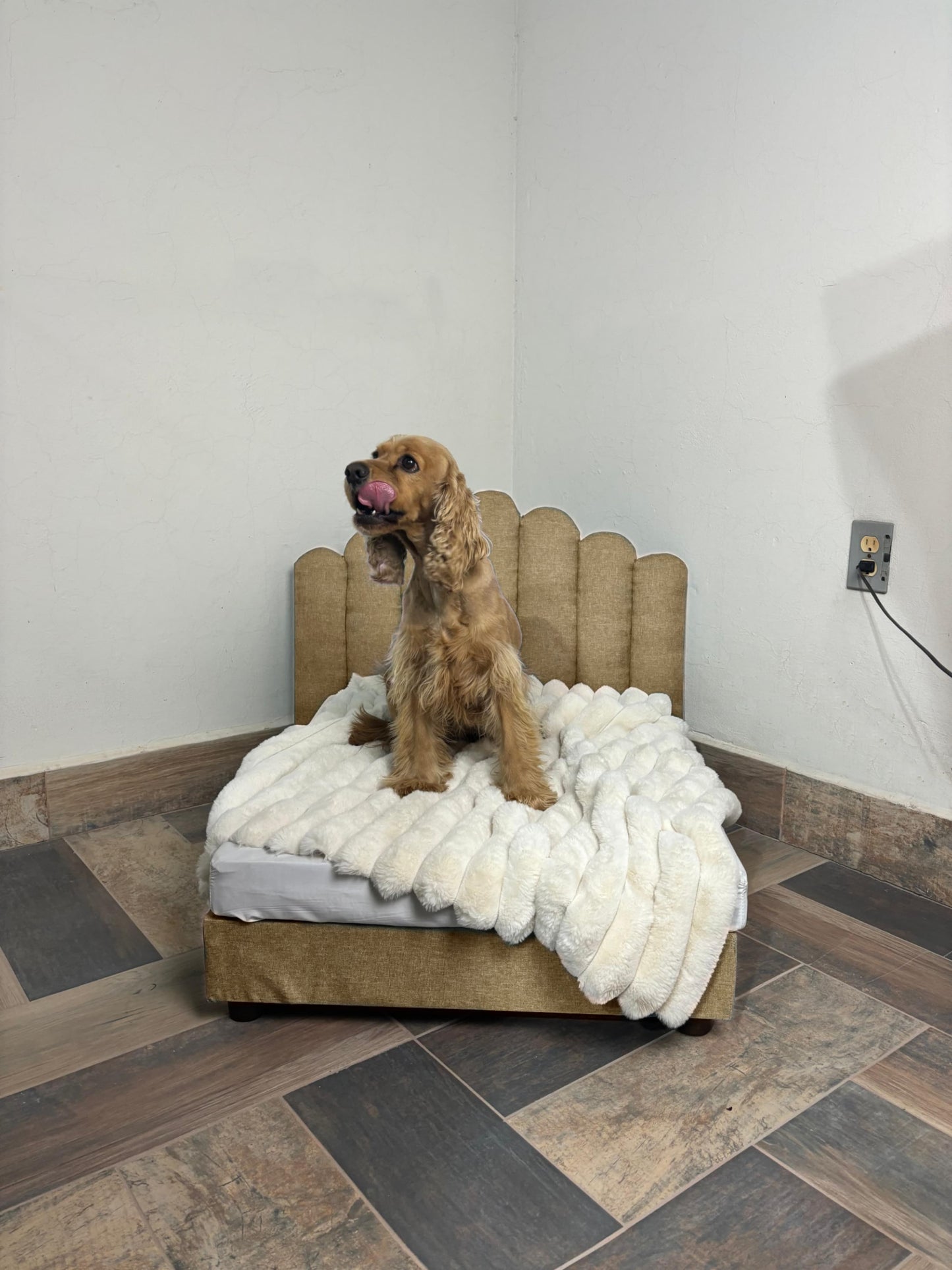 Trono Amelia (Beige)